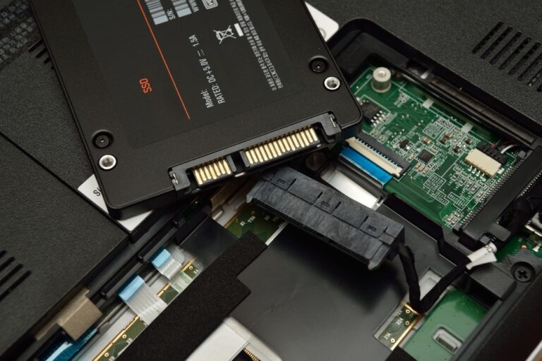 SSD Harddisk Alıp Laptop’a Monte Etmek ve Kullanmak